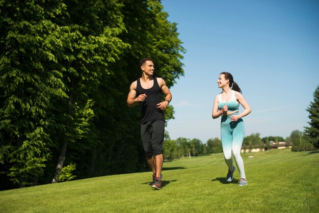 Jak sport wpływa na układ odpornościowy człowieka